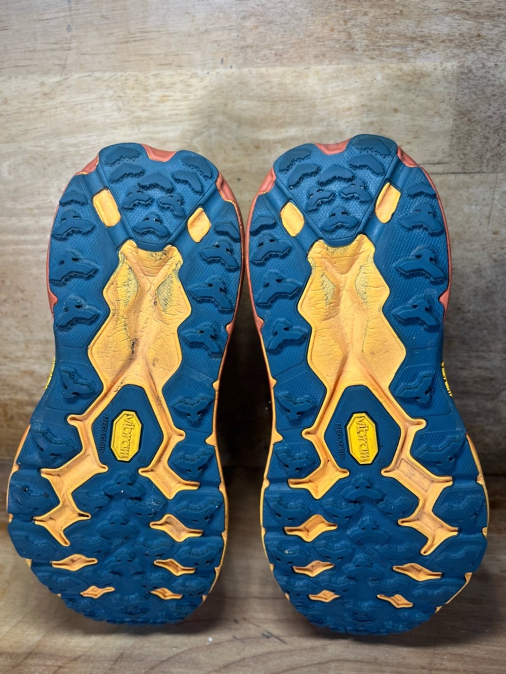 Hoka One One Speedgoat 5 Womens Size 8 Trail Running Shoes Sneakers Blue Coral - Picture 9 of 13